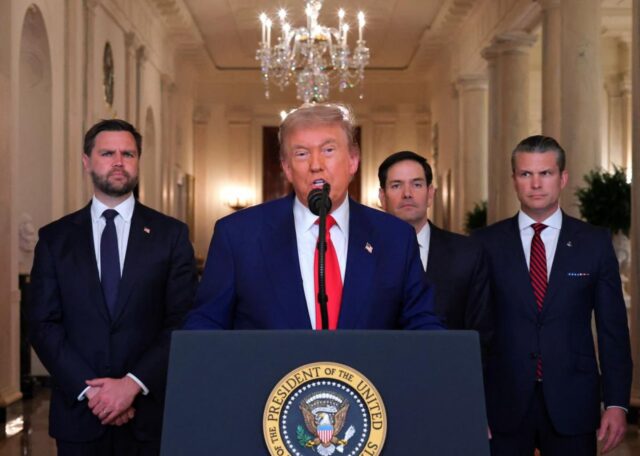 Трамп жертвує життями українців заради власних політичних інтересів, – NYT Трамп-жертвує-життями-українців-заради-власних-політичних-інтересів,-–-nyt