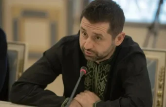 ЦПК вимагає перевірити можливу причетність Арахамії до справи про конверти ЦПК вимагає перевірити можливу причетність Арахамії до справи про конверти