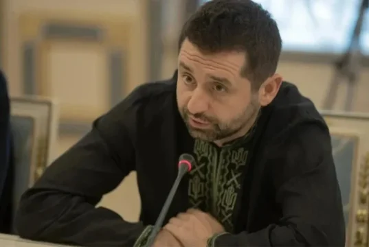 ЦПК вимагає перевірити можливу причетність Арахамії до справи про конверти ЦПК вимагає перевірити можливу причетність Арахамії до справи про конверти