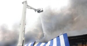 Росія вдарила по “Епіцентру” на Рівненщині: в ДСНС показали наслідки Росія-вдарила-по-“Епіцентру”-на-Рівненщині:-в-ДСНС-показали-наслідки