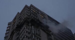 Вибухи в Києві: російська атака на житловий будинок у Святошинському районі У Києві РФ вдарила по 24-поверхівці, є загиблі