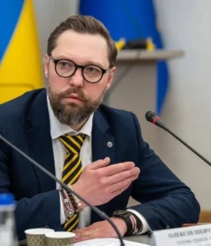 Відео: Адвокат Шевчук закликав Бахматова піти у відставку після образ ветерана