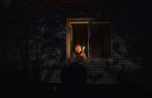 РФ здійснила серію ударів по великому обласному центру: тисячі людей залишились без світла (оновлено) РФ здійснила-серію-ударів-по великому-обласному-центру:-тисячі-людей-залишились-без-світла-(оновлено)