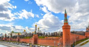 Росія готова відновити переговори у тристоронньому форматі, – Кремль Росія-готова-відновити-переговори-у-тристоронньому-форматі,-–-Кремль