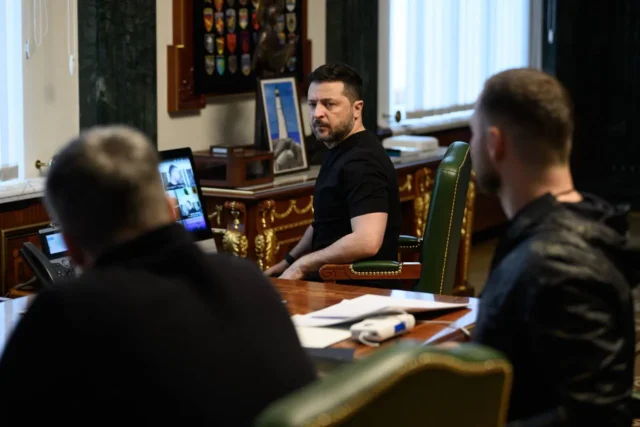 Росія посилила атаки на енергетичну інфраструктуру України росія-посилила-атаки-касетною-балістикою-та-продовжує-нищити-енергетику-України-–-Зеленський