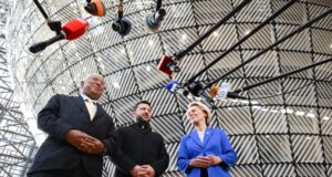 Єврокомісія готує фінансову допомогу Україні на 2027 рік «Вогнемет»-від-бельгійського-прем’єра:-як-ЄС-шукатиме-ще-e70-млрд-для-України-без-російських-активів