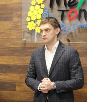 Компанія-з-орбіти-нового-голови-Держвідновлення-отримала-мільярдні-підряди