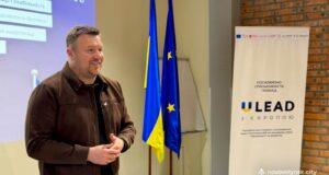 Інформаційна сесія «ПРОСТО про ЄС» відбулася у Луцьку «Просто-про-ЄС»:-у-Луцьку-відбувся-тренінг-для-громад-щодо-процесів-євроінтеграції-в-Україні