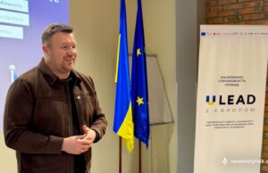Інформаційна сесія «ПРОСТО про ЄС» відбулася у Луцьку «Просто-про-ЄС»:-у-Луцьку-відбувся-тренінг-для-громад-щодо-процесів-євроінтеграції-в-Україні