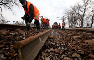 Атака дронів на залізничну інфраструктуру в Полтаві 22 жовтня Росіяни атакували дронами залізничну інфраструктуру Полтави, у місті лунали вибухи