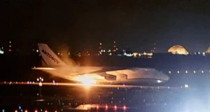 Пожежа на борту українського літака Ан-124 під час посадки в Японії Український-літак-Ан-124-"Руслан"-загорівся-під-час-посадки-в-Японії