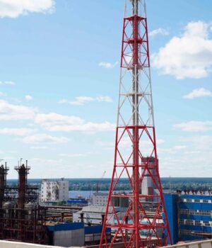 Дрони атакували хімкомбінат у Пермському краї РФ (фото, відео)