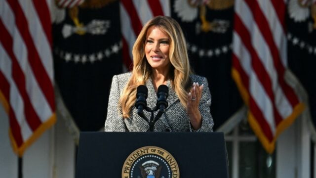 Меланія Трамп сприяє гуманітарному коридору в Олешках Дипломатія-першої-леді-США-проти-окупації:-як-Меланія-Трамп-домоглася-порятунку-цивільних-з-Олешок