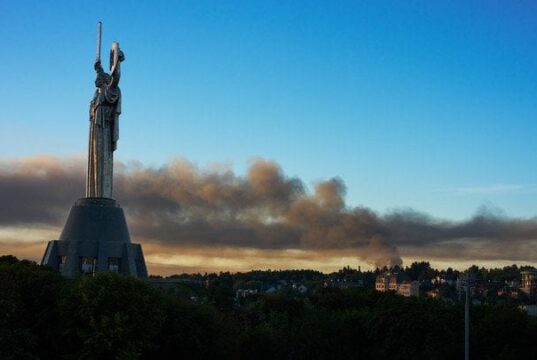 Росія знову атакує Київ: в столиці лунають вибухи — перші деталі Росія-знову-атакує-Київ:-в-столиці-лунають-вибухи —-перші-деталі