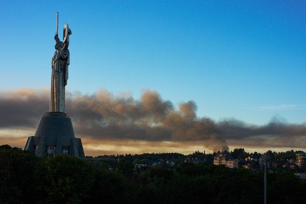 Росія знову атакує Київ: в столиці лунають вибухи — перші деталі Росія-знову-атакує-Київ:-в-столиці-лунають-вибухи —-перші-деталі