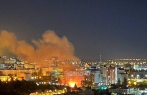 Атака на Росію 25 жовтня: у Бєлгороді палає ТРЦ, в Омську — хімзавод, а ППО вгатила по домівках Атака-на Росію-25 жовтня:-у Бєлгороді-палає-ТРЦ,-в Омську —-хімзавод,-а ППО-вгатила-по домівках