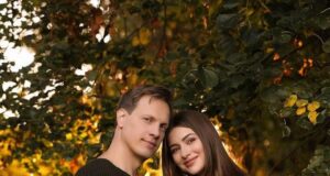 Вагітна Катерина Тишкевич просто перед пологами зачарувала ніжним фотосетом з чоловіком Томусяком Вагітна-Катерина-Тишкевич-просто-перед-пологами-зачарувала-ніжним-фотосетом-з чоловіком-Томусяком