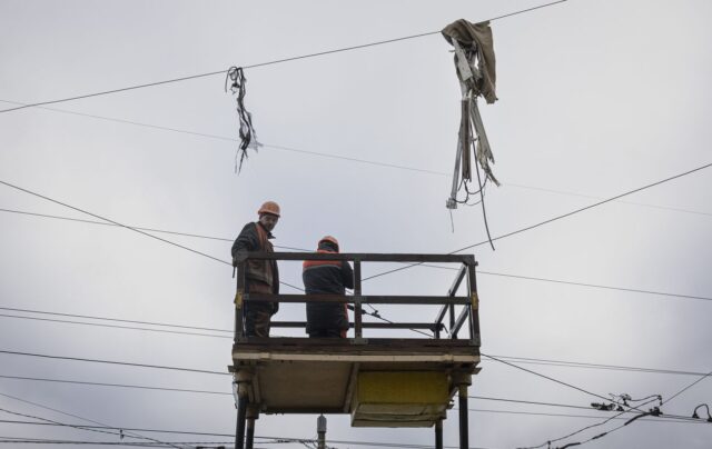 Російська атака пошкодила енергетичний об’єкт у Хмельницькій області Кам’янець-Подільський район залишився частково без світла через удар по енергетиці