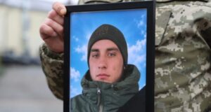 Без батька залишилася трирічна донечка: у Луцьку поховали Захисника Артема Тютюнника Без-батька-залишилася-трирічна-донечка:-у-Луцьку-поховали-Захисника-Артема-Тютюнника