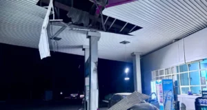 Атака російських військ на Запоріжжя: двоє поранених внаслідок обстрілу АЗС російські-війська-вдарили-по-АЗС-у-Запоріжжі,-є-двоє-поранених