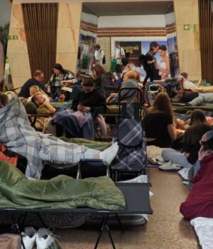 ukrittya_trivoga_metro_kiyiv_osin_2026_gettyimages_2284630961_6bc13f7d8ecb47d913892ce6ae010558a553.jpg Росія вдруге за ніч вдарила балістикою по Києву