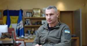 У Києві планують будівництво водних переправ через Дніпро за 1 млрд гривень У Києві збудують водні переправи через Дніпро на 1 млрд гривень, – Кличко