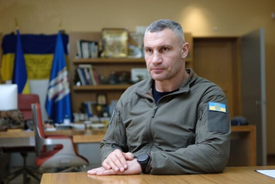 У Києві планують будівництво водних переправ через Дніпро за 1 млрд гривень У Києві збудують водні переправи через Дніпро на 1 млрд гривень, – Кличко