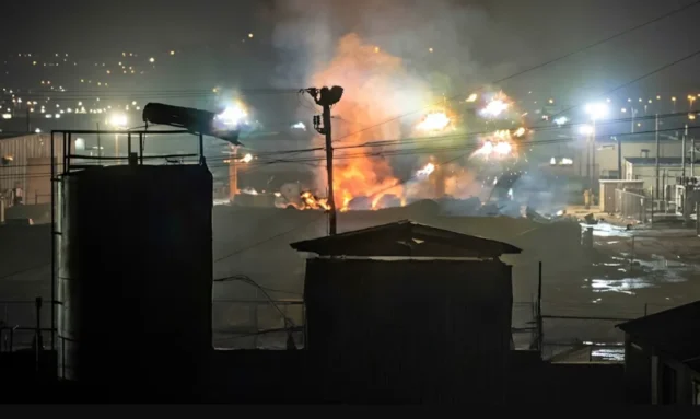 Вибухи та пожежа в Липецьку поблизу металургійного комбінату У-російському-липецьку-пролунали-вибухи-та-спалахнула-масштабна-пожежа-поблизу-металургійного-комбінату
