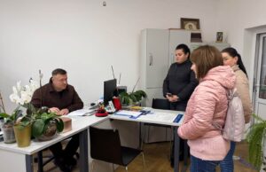 Міський голова Нововолинська провів прийом громадян у старостинських округах Міський-голова-провів-прийом-громадян-у-Благодатному-та-Грибовиці