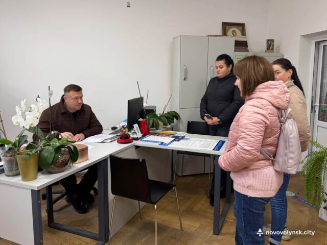 Міський голова Нововолинська провів прийом громадян у старостинських округах Міський-голова-провів-прийом-громадян-у-Благодатному-та-Грибовиці