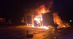 Російська атака на Сарни: один загиблий внаслідок обстрілу На Рівненщині ворог ударив по підприємству, є загиблий
