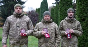 Троє прикордонників з Волині отримали державні нагороди Троє-прикордонників-з-Волині-отримали-державні-нагороди