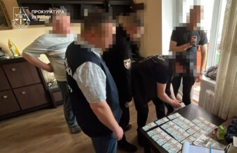 Судитимуть трьох посадовців у справі про розтрату 2,7 мільйона на ліквідації шахти в Нововолинську Судитимуть-трьох-посадовців-у-справі-про-розтрату-2,7-мільйона-на-ліквідації-шахти-в-Нововолинську