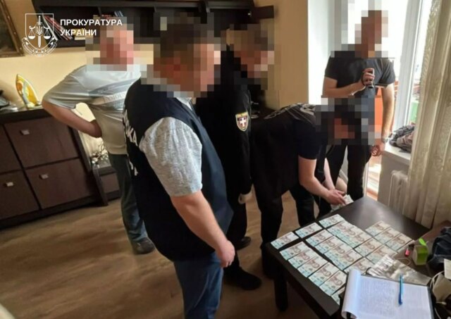 Судитимуть трьох посадовців у справі про розтрату 2,7 мільйона на ліквідації шахти в Нововолинську Судитимуть-трьох-посадовців-у-справі-про-розтрату-2,7-мільйона-на-ліквідації-шахти-в-Нововолинську