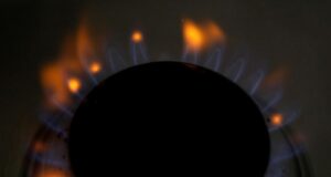 Чому полум’я на газовій плиті раптово змінює колір: експерти назвали можливі причини Чому-полум’я-на-газовій-плиті-раптово-змінює-колір:-експерти-назвали-можливі-причини