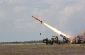 “Довгий Нептун” ВМС знищив два винищувачі-бомбардувальники в Росії “Довгий-Нептун”-ВМС-знищив-два винищувачі-бомбардувальники-в-Росії