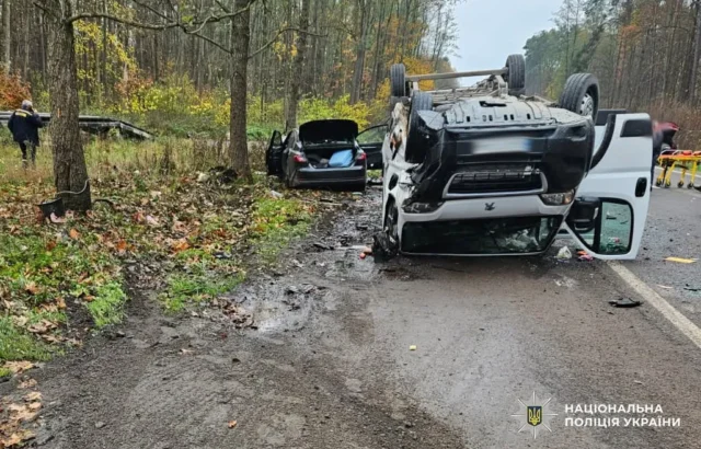 Фото: На трасі Львів–Луцьк сталася смертельна ДТП Фото: На трасі Львів–Луцьк сталася смертельна ДТП