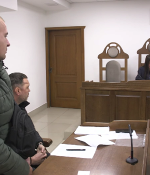 У-Луцьку-чоловік-вдарив-багатодітного-батька.-Той-просить-100-тисяч-гривень