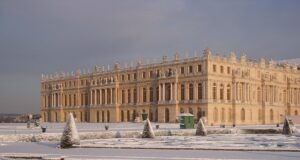 У Версалі замерзало навіть вино біля каміна: що сталося взимку 1709 року У-Версалі-замерзало-навіть-вино-біля-каміна:-що-сталося-взимку-1709-року