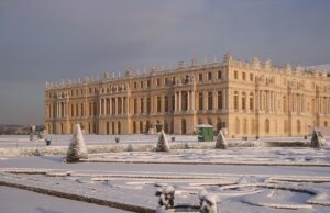 У Версалі замерзало навіть вино біля каміна: що сталося взимку 1709 року У-Версалі-замерзало-навіть-вино-біля-каміна:-що-сталося-взимку-1709-року