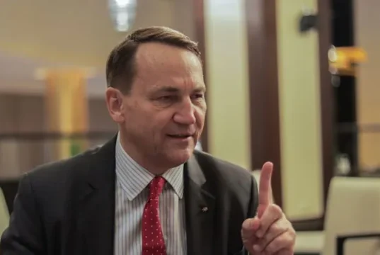 Сікорський відкинув заклики США пом’якшити риторику щодо Росії Сікорський відкинув заклики США пом’якшити риторику щодо Росії