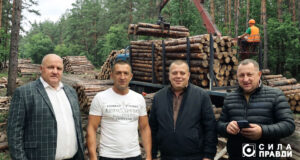 Хто і скільки заробляє на заготівлі лісу на Волині та Рівненщині Хто-і-скільки-заробляє-на-заготівлі-лісу-на-Волині-та-Рівненщині