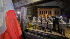 Конституційний трибунал Польщі: політична криза та протестні акції у Варшаві Хто-і-чому-штурмував-Конституційний-трибунал-у-Варшаві