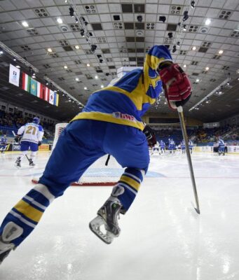 Україну можуть усунути з хокейного чемпіонату світу, щоб звільнити місце для Росії Україну-можуть-усунути-з-хокейного-чемпіонату-світу,-щоб-звільнити-місце-для-Росії